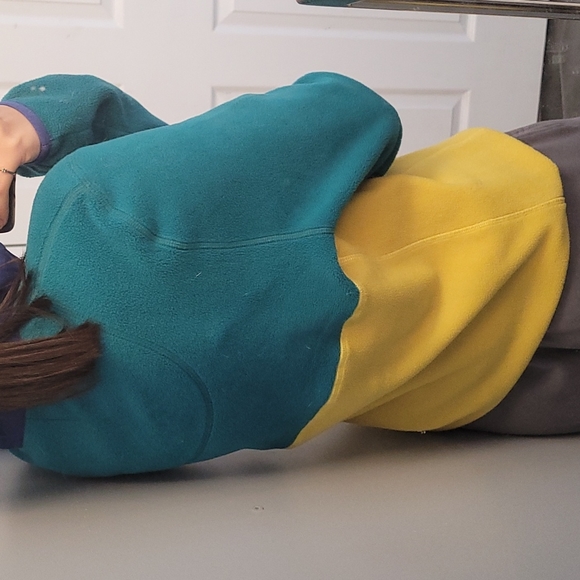 Penfield Fleece in yellow, green, and blue - Picture 3 of 5